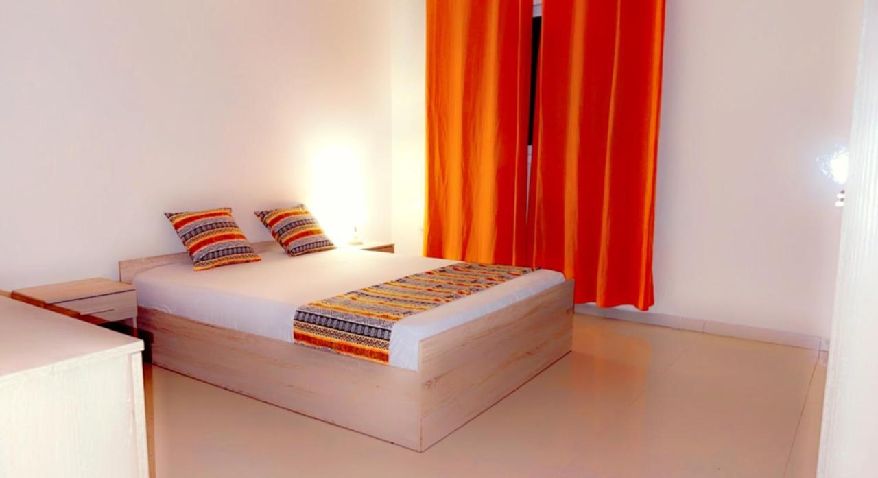 داكاغْ Yelow Home المظهر الخارجي الصورة